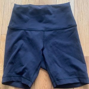 Lululemon Wunder Train High Rise Short 6” - Black